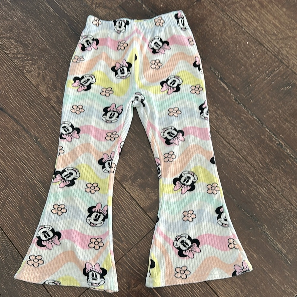 Minnie Mouse Flare